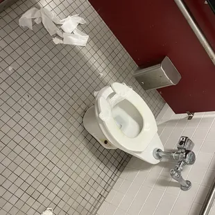 Well bathroom is SUPER GROSS