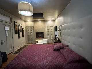 Tulsa Club Hotel, Curio Collection by Hilton