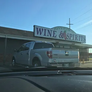 Riverview Wine & Spirits