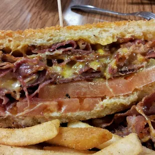 Cali pastrami burger