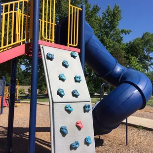 Climbing wall