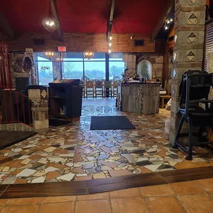 a light and open entry