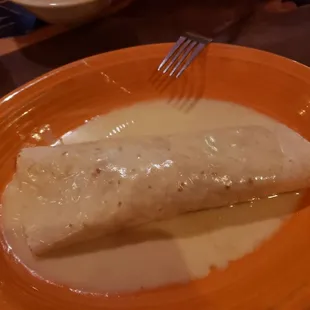 single shredded chicken burrito #yum #ReviewsByRL