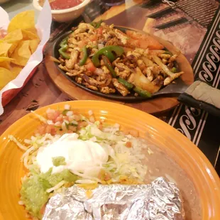chicken fajitas #yum #ReviewsByRL