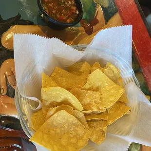 Complementary chips and salsa