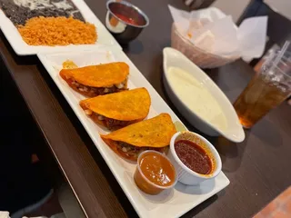 Fajitas Y Salsas