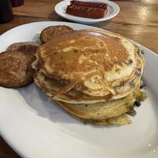 Blueberry pancakes and sausage