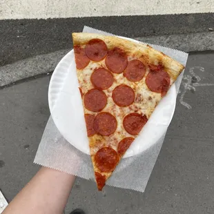 Pepperoni slice