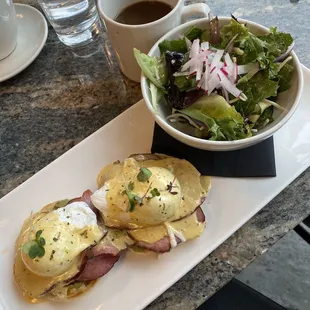 Eggs Benedict