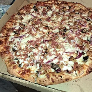 XL Chef&apos;s Special, with double added fresh garlic!