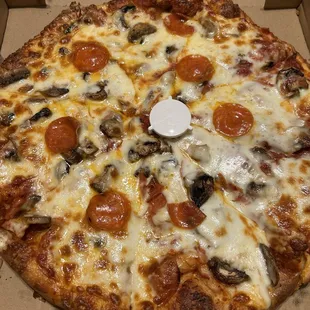 food, pizza
