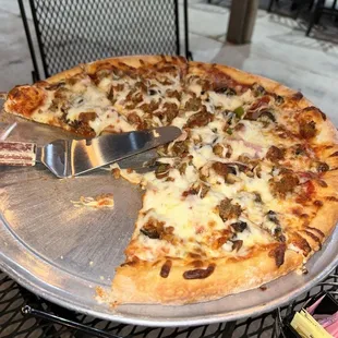 Deluxe Pizza sub meatballs