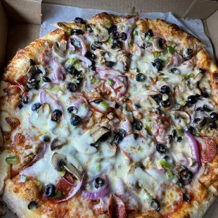 Hurry and eat or it turns into a $5 hot and ready from little Caesar&apos;s.