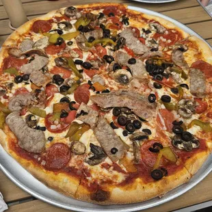 House special&apos; medium pizza