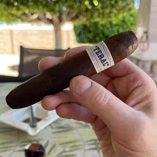 RJ Cigar