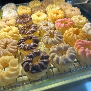 French cruller only Fri-Sun