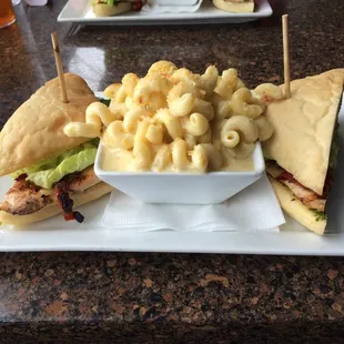 Grilled Chicken Sandwich and Jalapeño Mac n Cheese