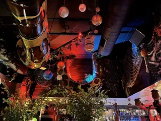 Shipwrecked Paradise Island