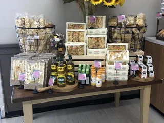 R Field Wine Company