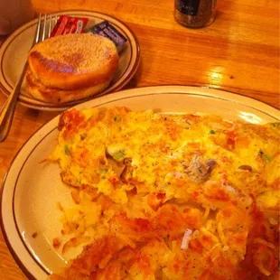 Veggie Omelet with hash-brown potatoes