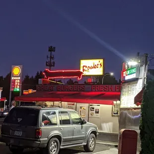 Neon in the summertime