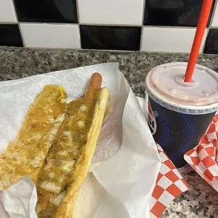 Long Coney &amp; Chocolate and Strawberry milkshake