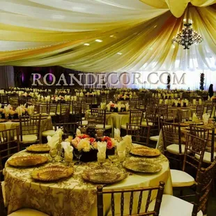 Full decoration of the hall for a wedding done by Roan Decor.