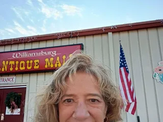 Williamsburg Antique Mall