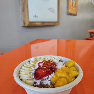 Acai tropical mango