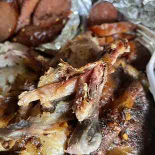 I had the chicken and hot links. The chicken was very dry. The wing couldn&apos;t even touch it.