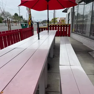 Outdoor eating area in the front