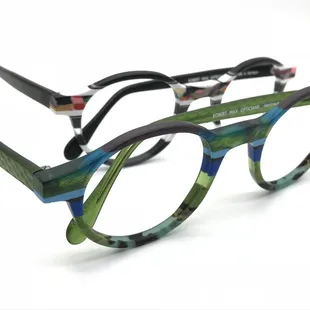 More customizable Robert Max frames