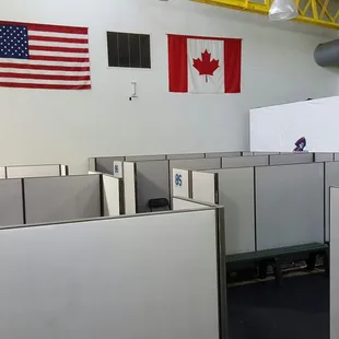 Changing areas for all the mites. With cross ice, you can get alot of small kids here at one time. This is a nice set up.