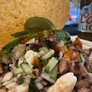 Camarón e Pulpo Tostada