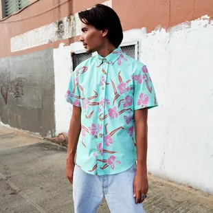 Roberta Oaks modern aloha shirt. Made in Hawaii.