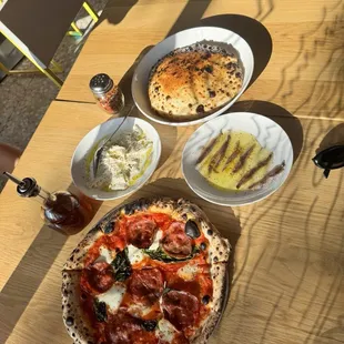 Bee Sting, Stracciatella + anchovies