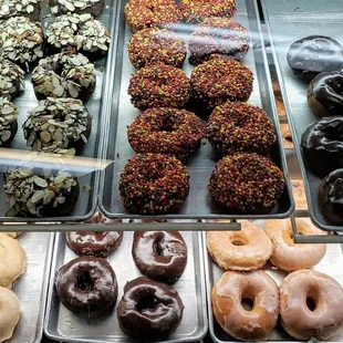 Top row regular donuts.