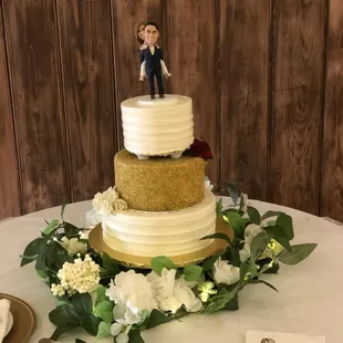 Unique One-of-a-Kind Cake . 

Call us for a consultation, we would be more than happy to help you pick out and design your perfect cake.