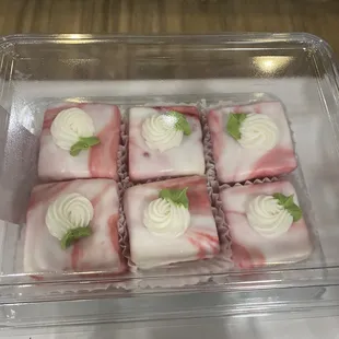 Easter petit fours !