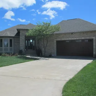 Vintage 3000 Recessed Panel with Decor windows.and Hardware