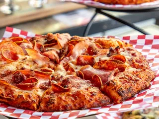 Curry Pizza House Folsom