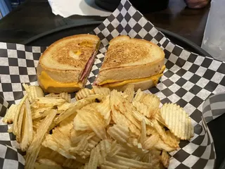 Scoots Bar and Grill