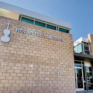 Robertson &amp; Sons in Albuquerque