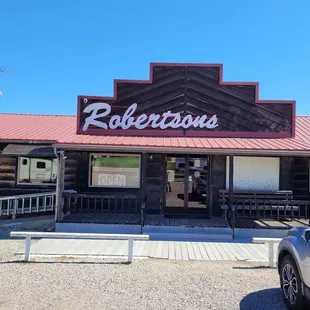 Hmmmm, is this place open?