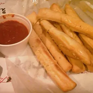 Breadsticks and Sauce