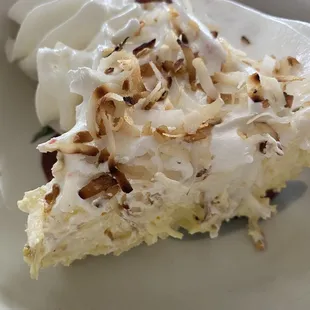 Coconut cream pie