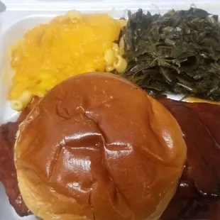 Boneless rib sandwich with greens and mac &apos;n cheese