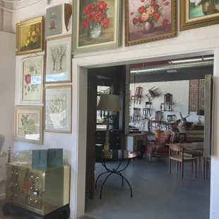 Side room at the front entrance... I feel entranced