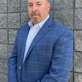 Sean R.