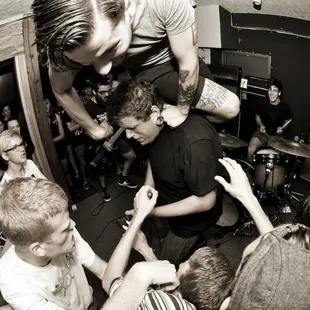 Heartless, photo by BlowTheScene.com